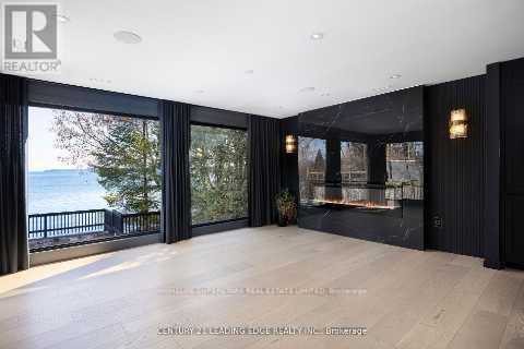 627 Lakelands Avenue Property Photo 4