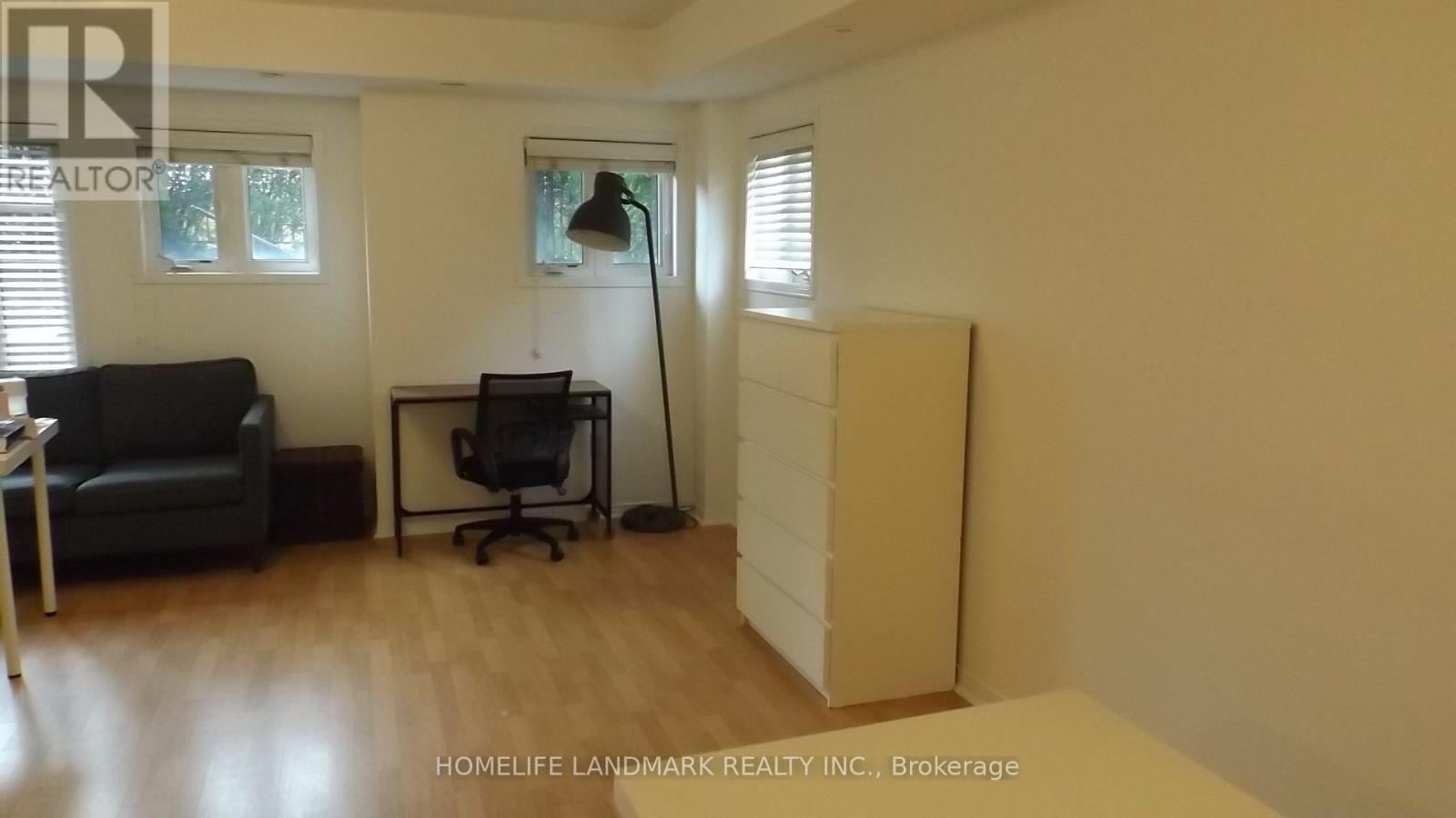151 - 306 John Street Property Photo 5