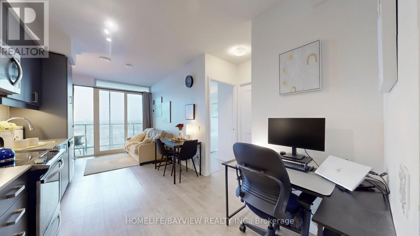 #2218 - 7895 Jane Street Property Photo 6