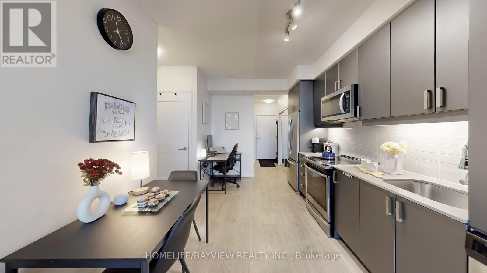#2218 - 7895 Jane Street Property Photo 11