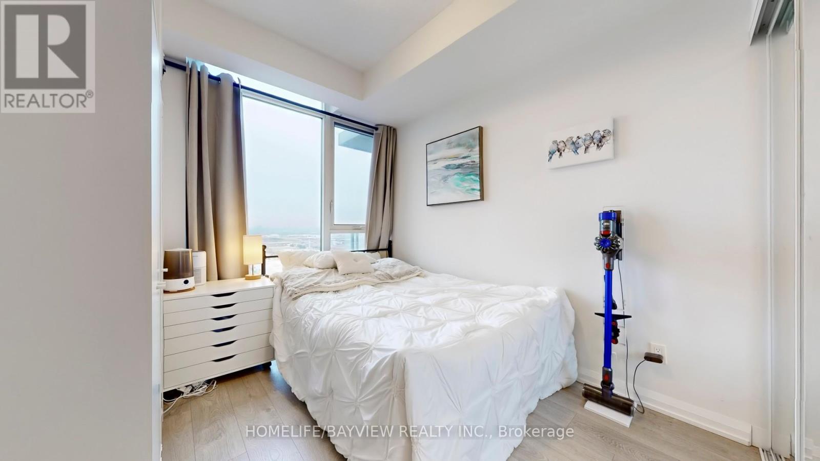 #2218 - 7895 Jane Street Property Photo 13