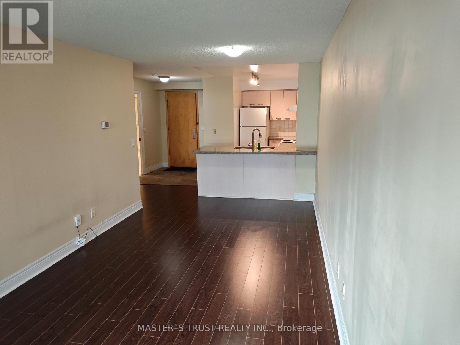 522 - 62 Suncrest Boulevard Property Photo 5