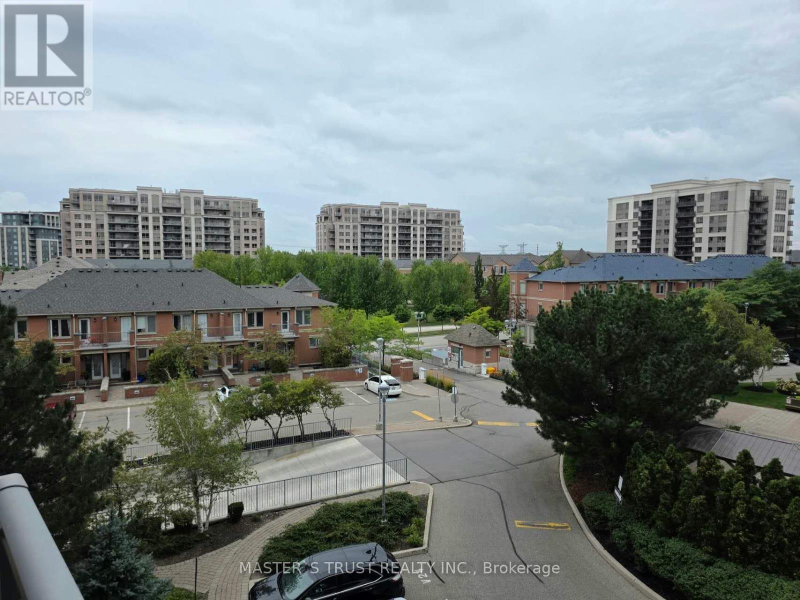 522 - 62 Suncrest Boulevard Property Photo 12
