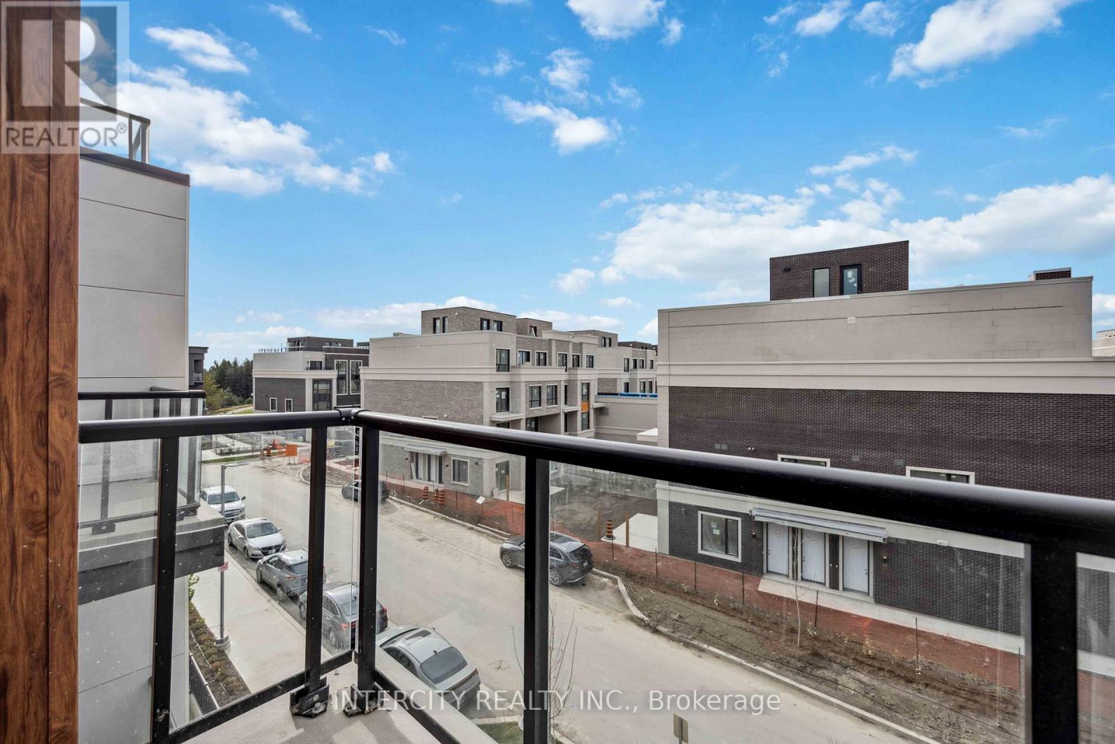 1215 - 8 David Eyer Road Property Photo 29