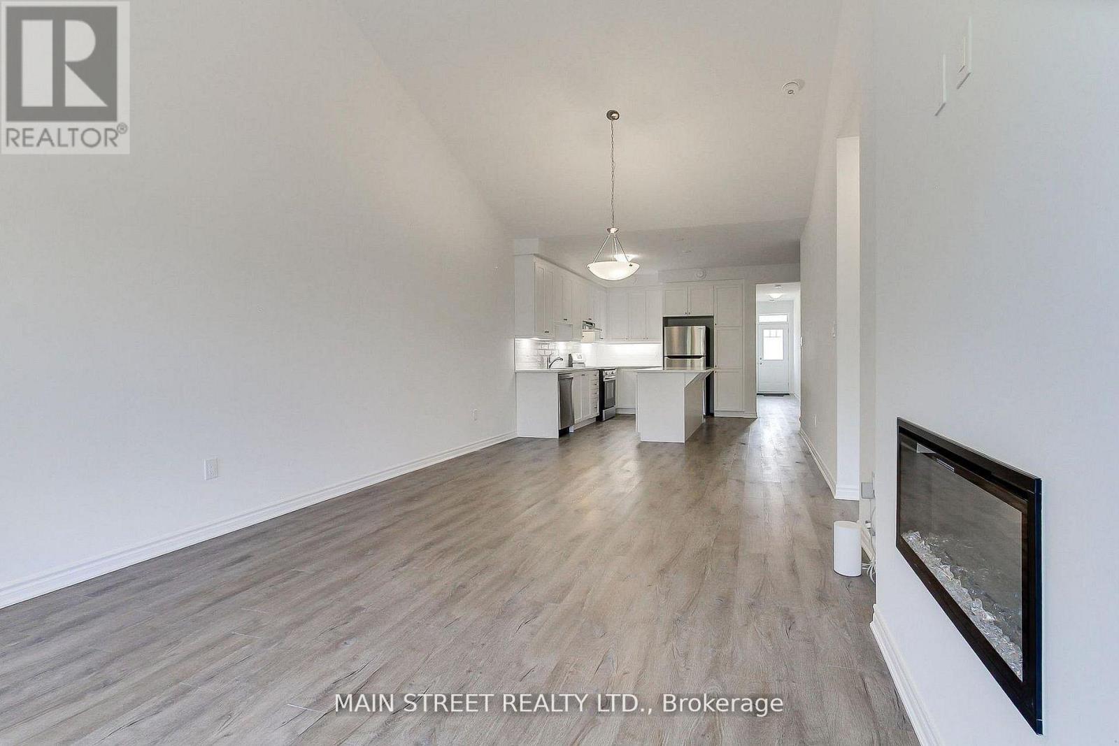 2968 Murphy Place E Property Photo 14