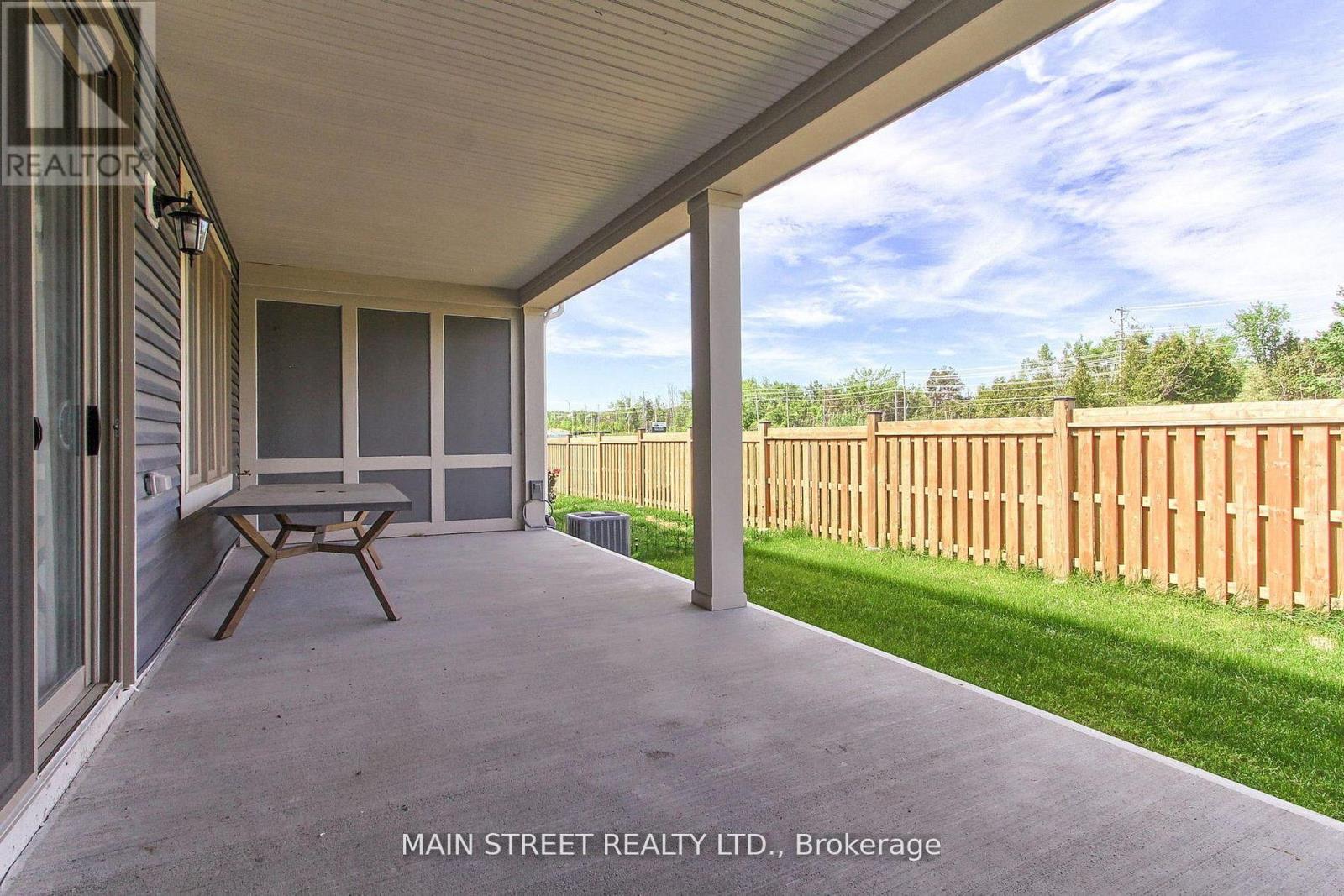 2968 Murphy Place E Property Photo 27