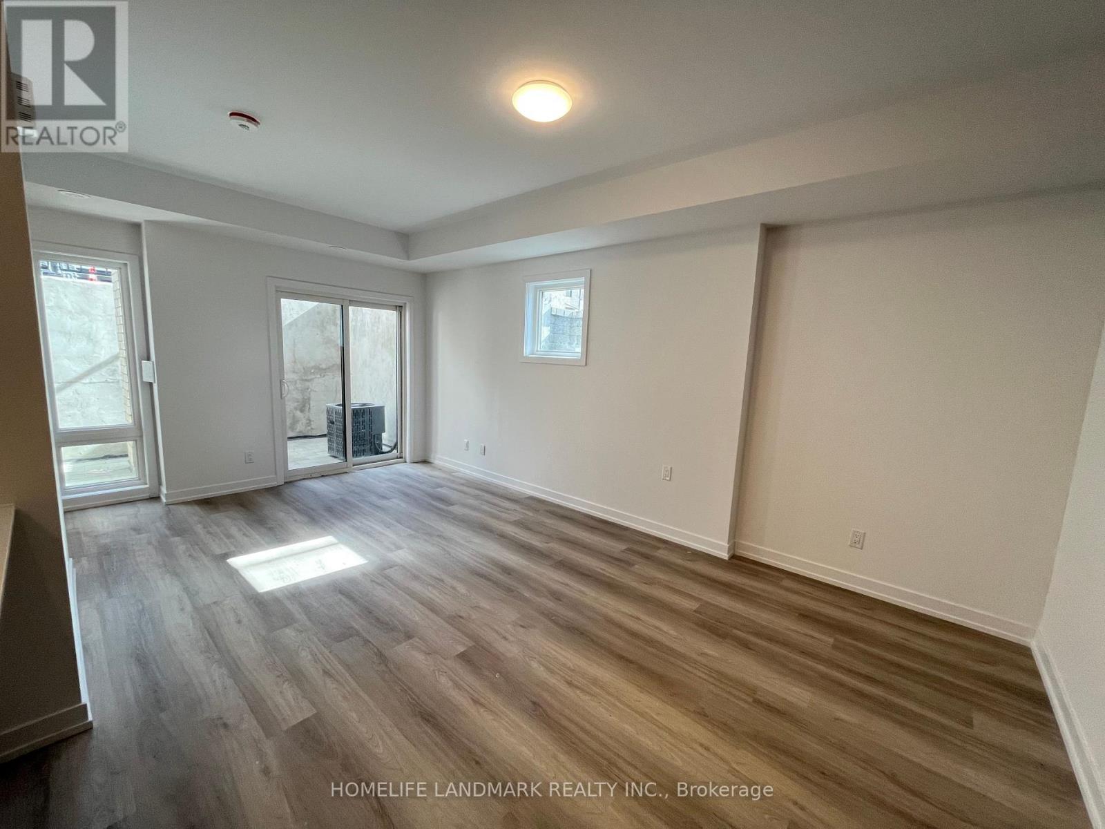 316 - 5 Bancroft Lane Property Photo 1