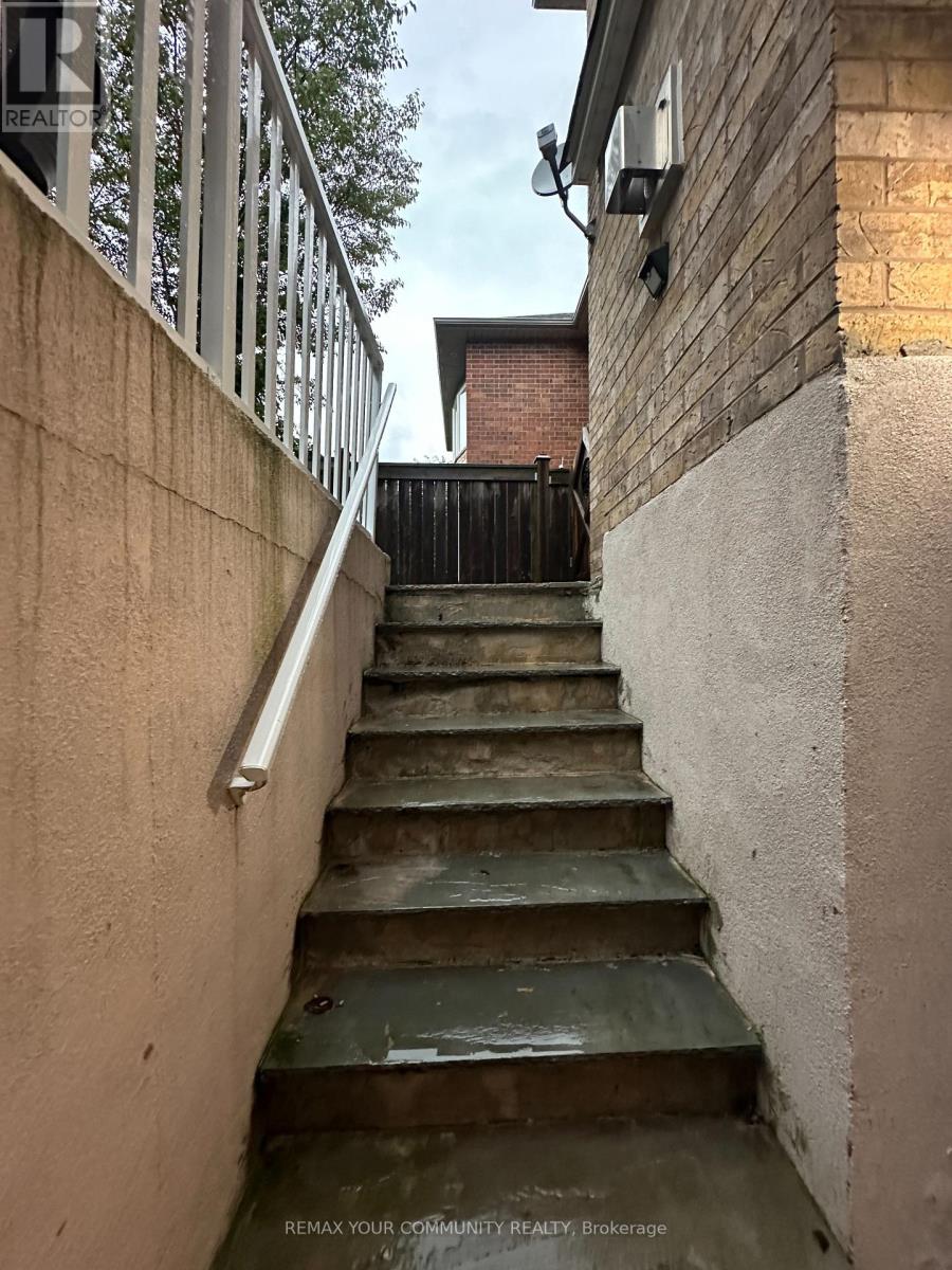 Lower - 9 Alyssum Court Property Photo 24