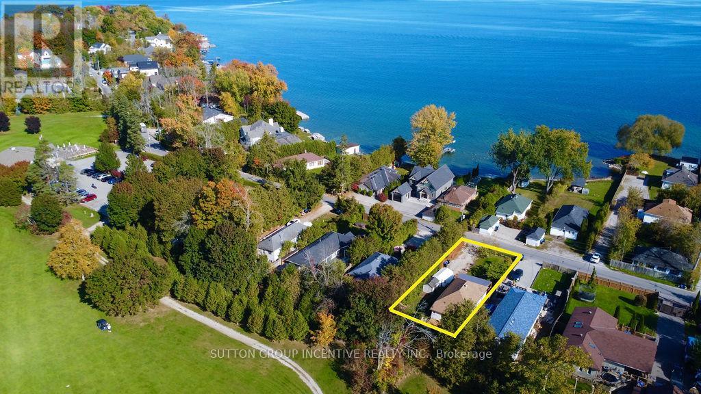 1556 Houston Avenue Property Photo 1