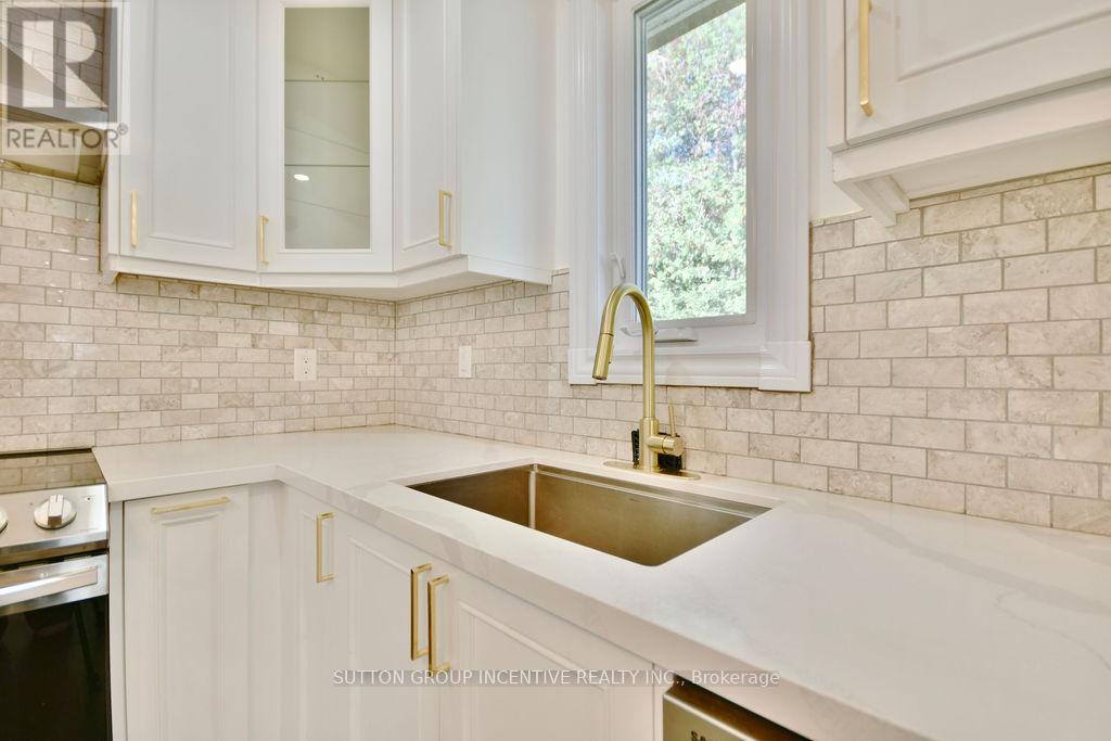 1556 Houston Avenue Property Photo 17