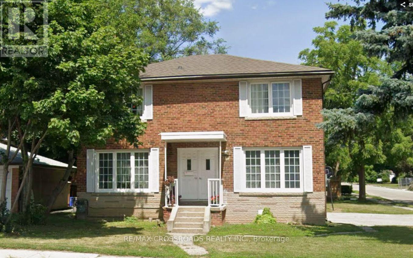 3 - 128 Major Mackenzie Drive E Property Photo 1