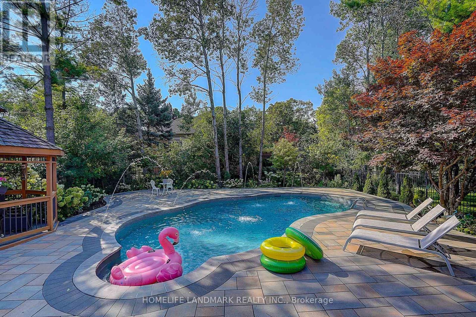 1061 Nellie Little Crescent Property Photo 1