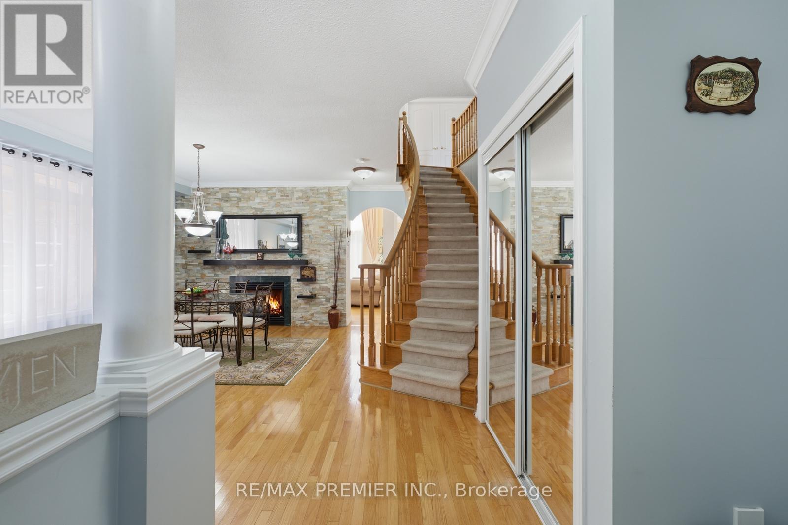 63 Summeridge Drive Property Photo 6