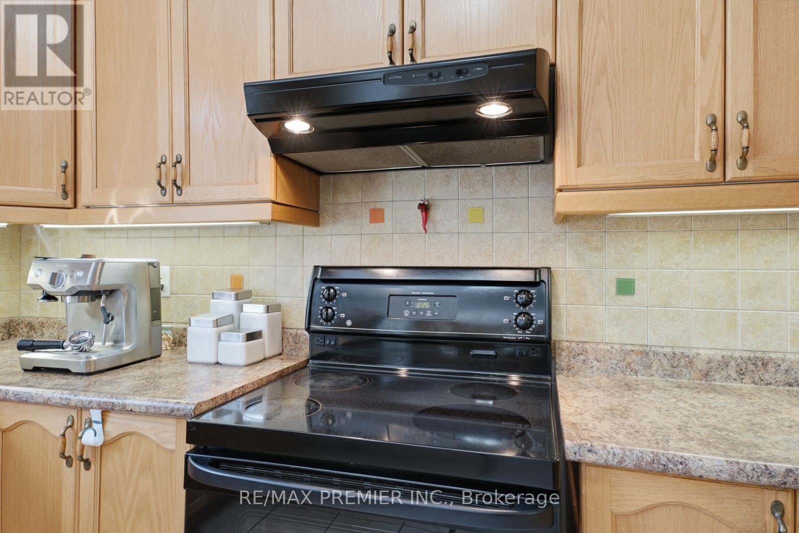 63 Summeridge Drive Property Photo 16