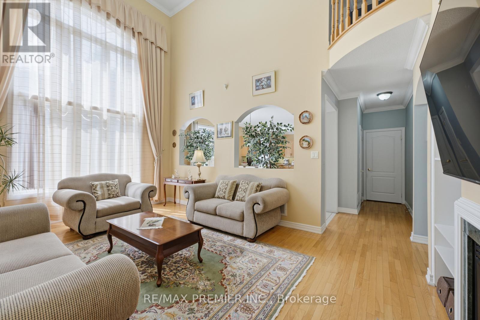 63 Summeridge Drive Property Photo 19
