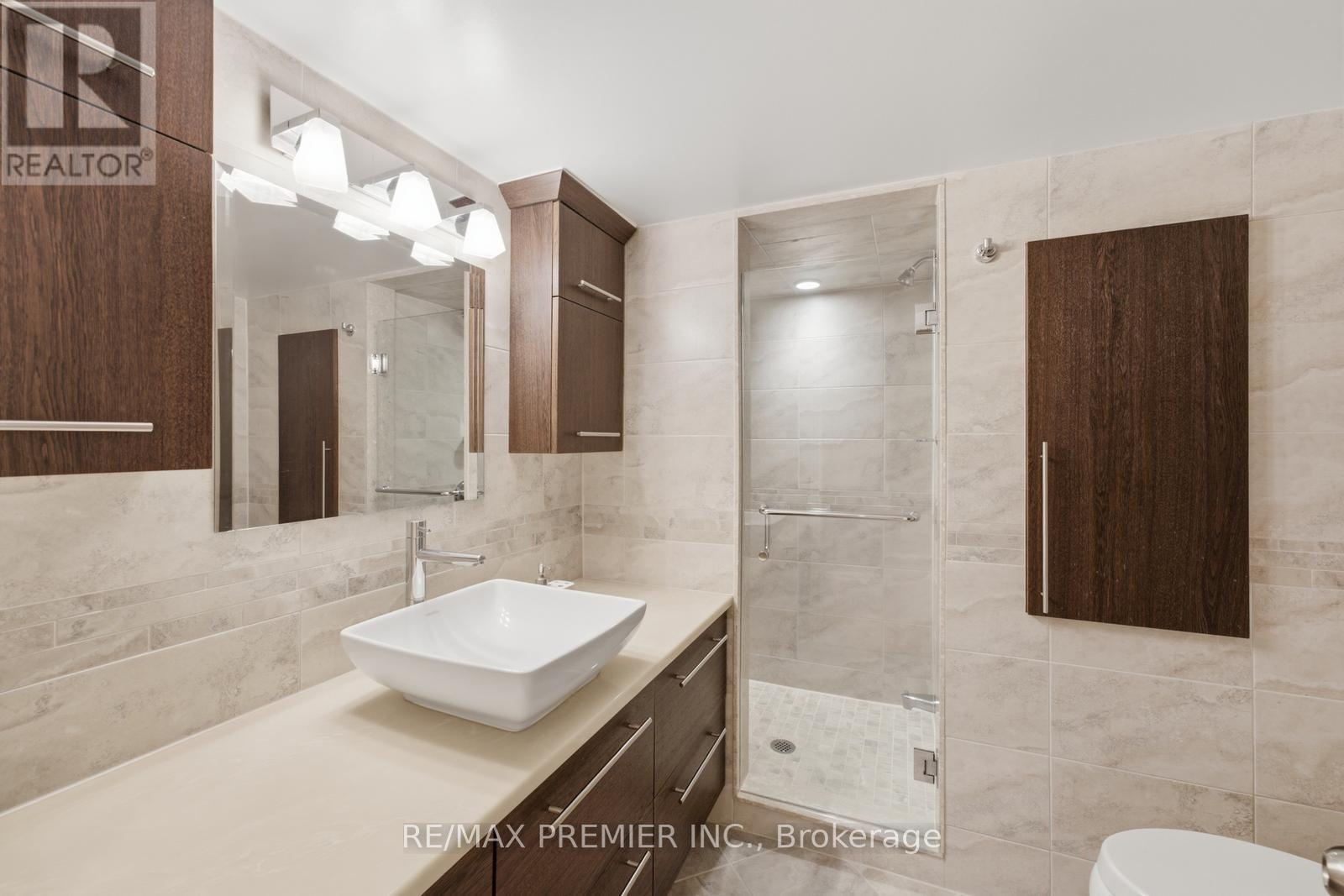 63 Summeridge Drive Property Photo 44