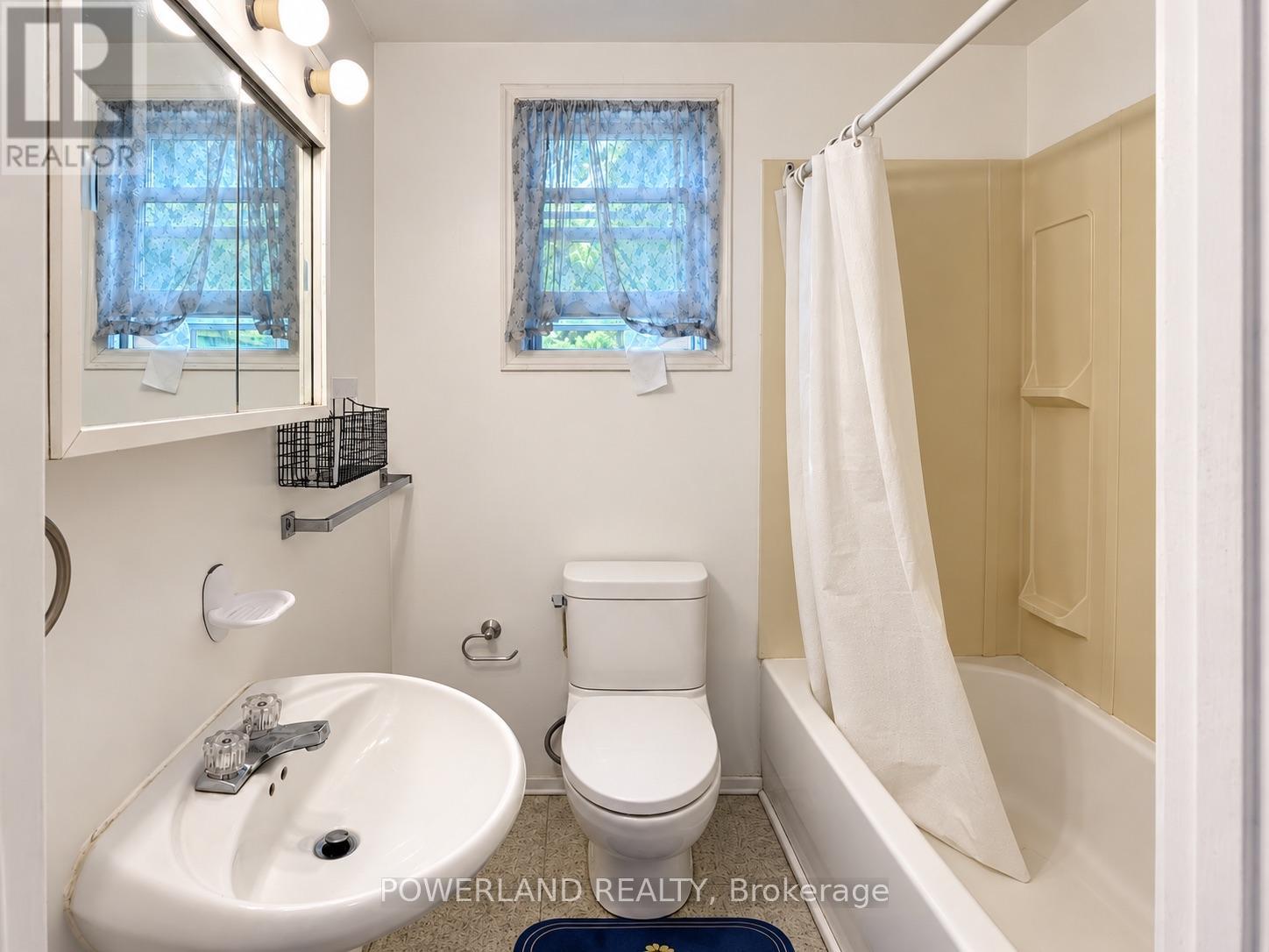 Apt #1 - 202 Prospect Street Property Photo 8