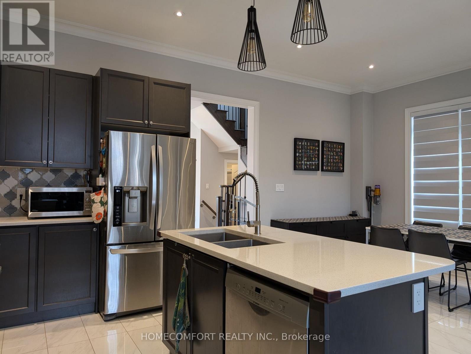 230 Paradelle Drive Property Photo 12