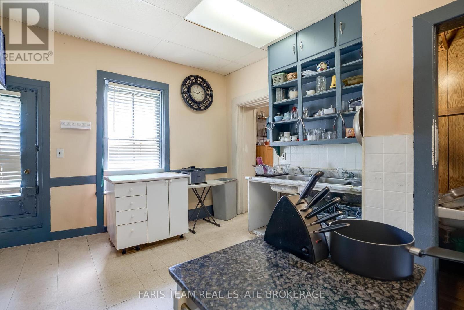 236 Barrie Street Property Photo 11