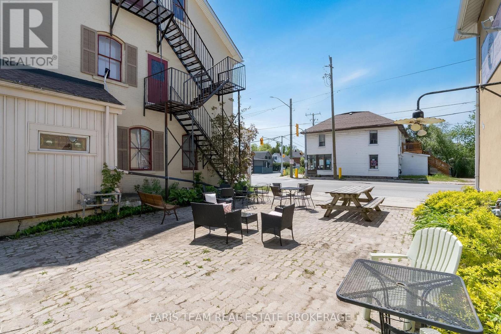 236 Barrie Street Property Photo 32