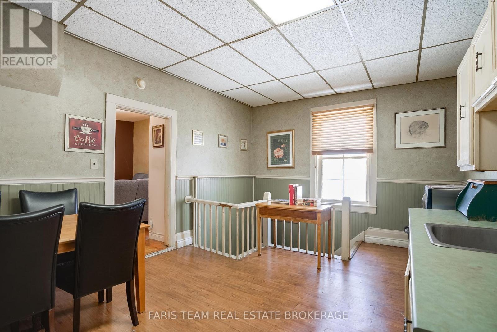 236 Barrie Street Property Photo 18