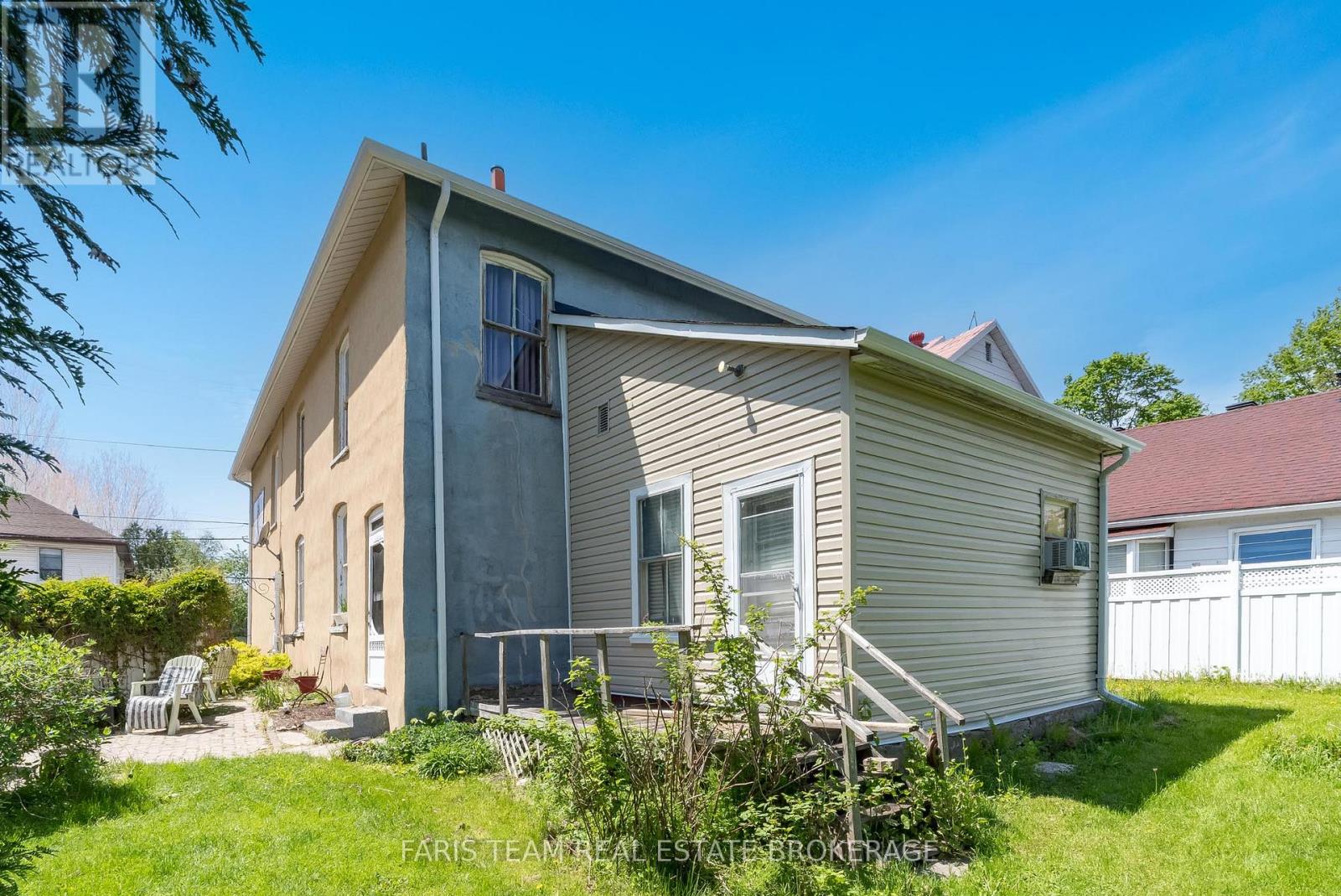 236 Barrie Street Property Photo 37