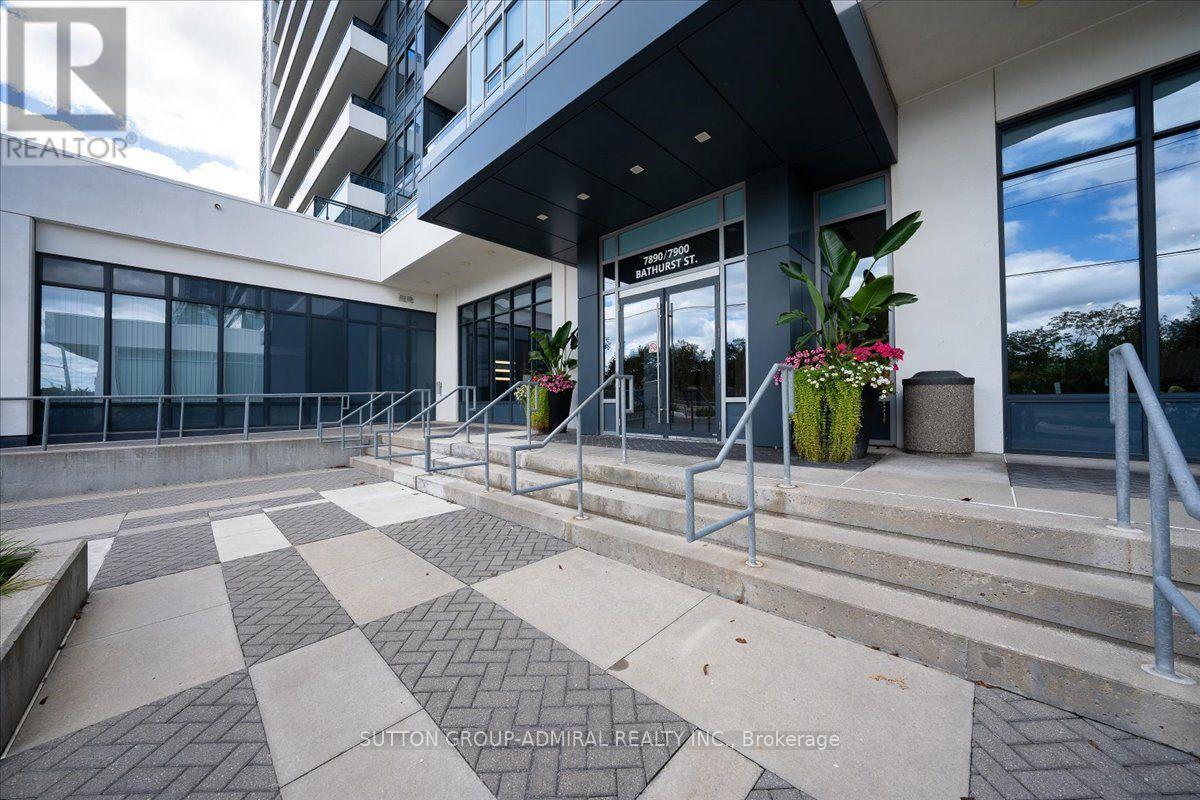 806 - 7890 Bathurst Street Property Photo 3