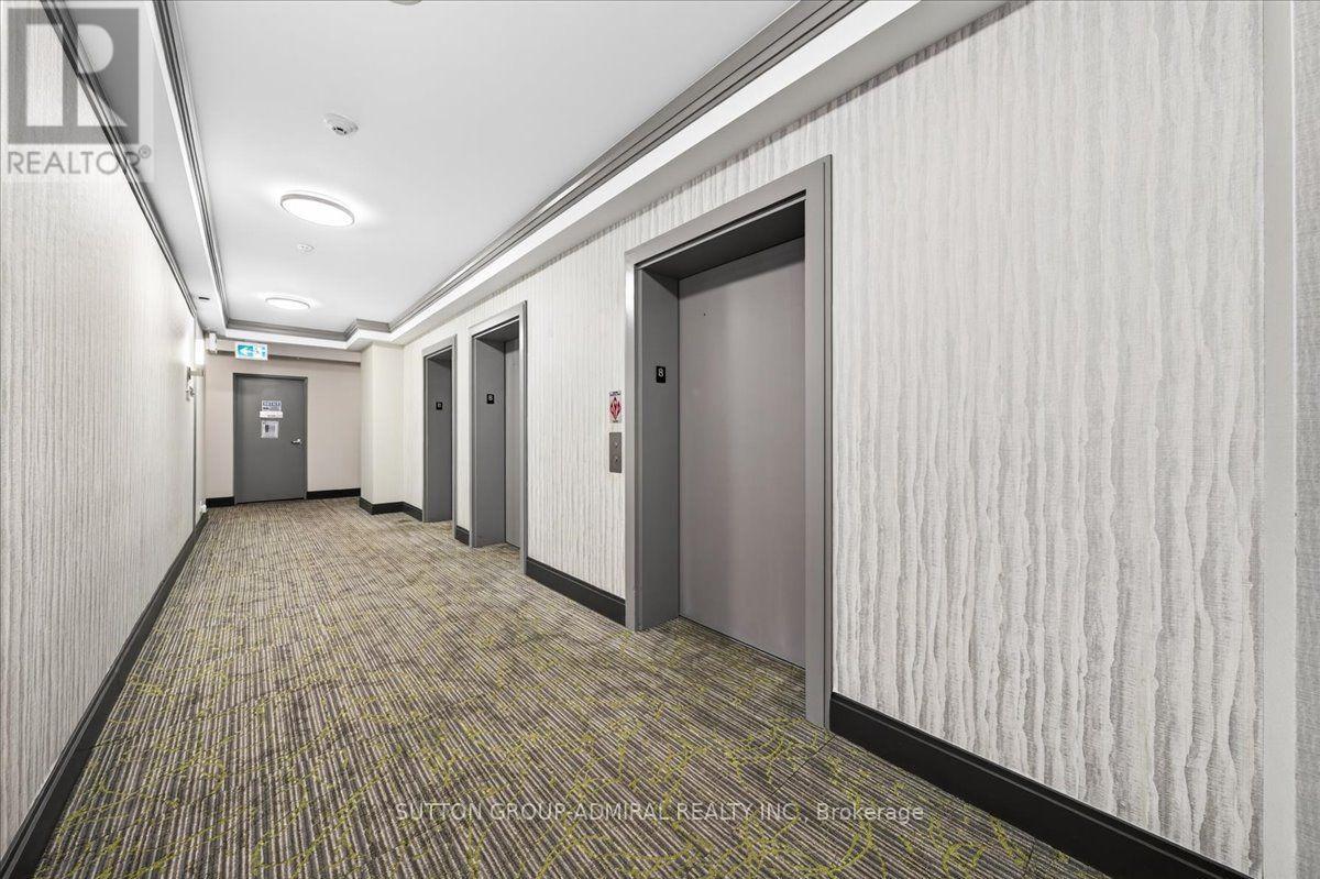 806 - 7890 Bathurst Street Property Photo 6