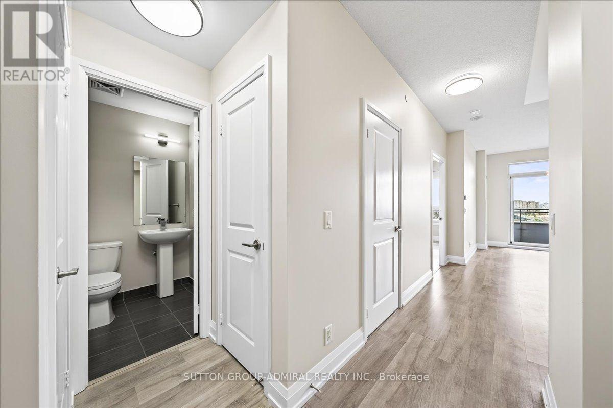 806 - 7890 Bathurst Street Property Photo 13