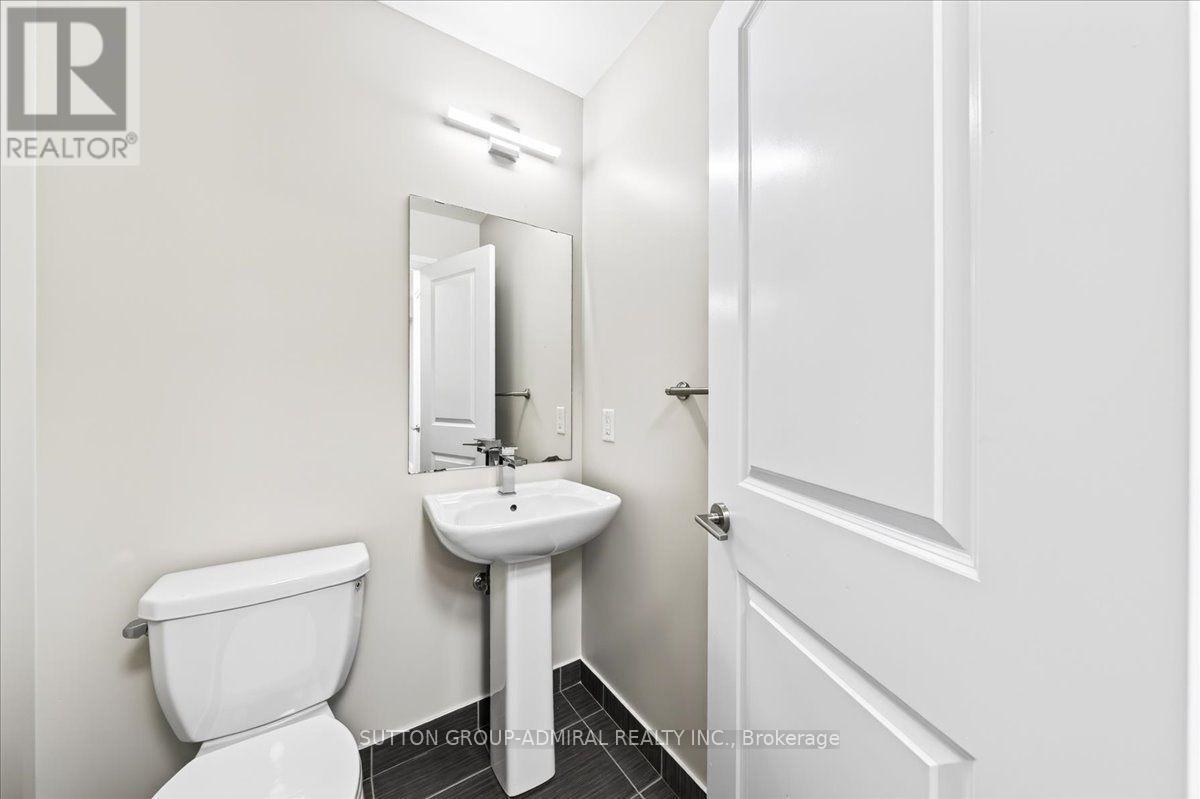 806 - 7890 Bathurst Street Property Photo 14