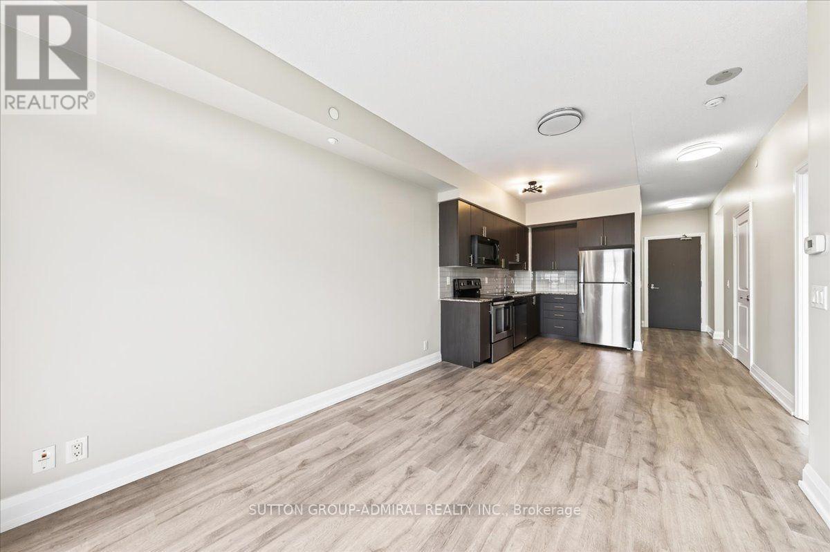 806 - 7890 Bathurst Street Property Photo 27