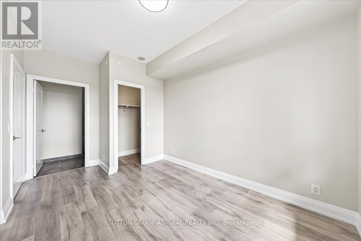 806 - 7890 Bathurst Street Property Photo 35