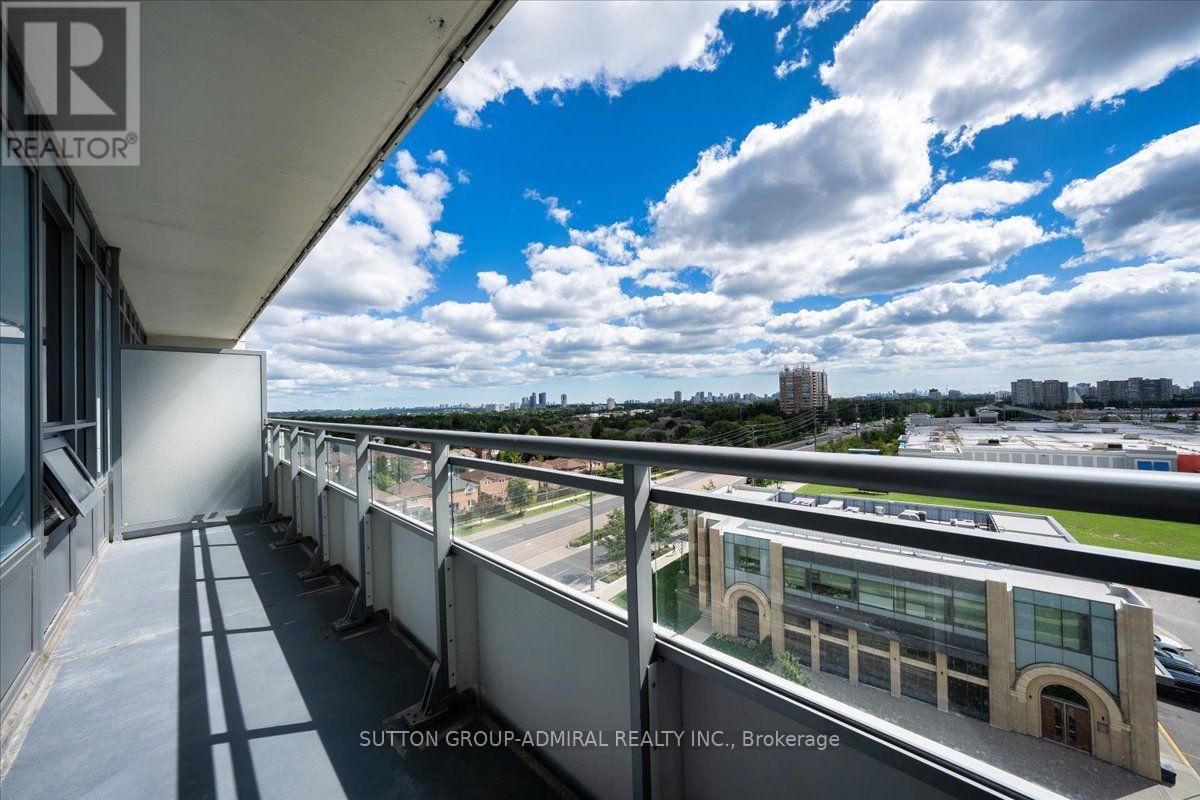 806 - 7890 Bathurst Street Property Photo 40