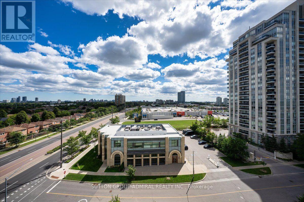806 - 7890 Bathurst Street Property Photo 44