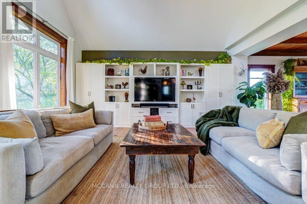 10445 Side Road 17 Road Property Photo 20