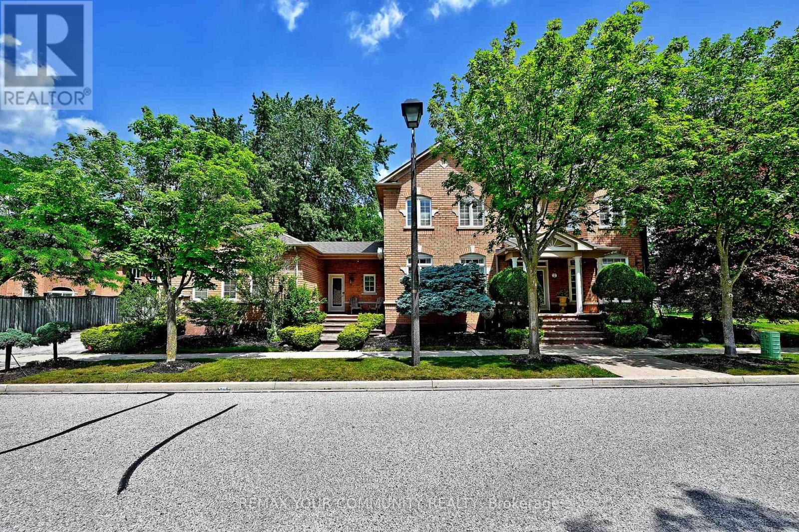 2 Winterberry Drive Property Photo 2