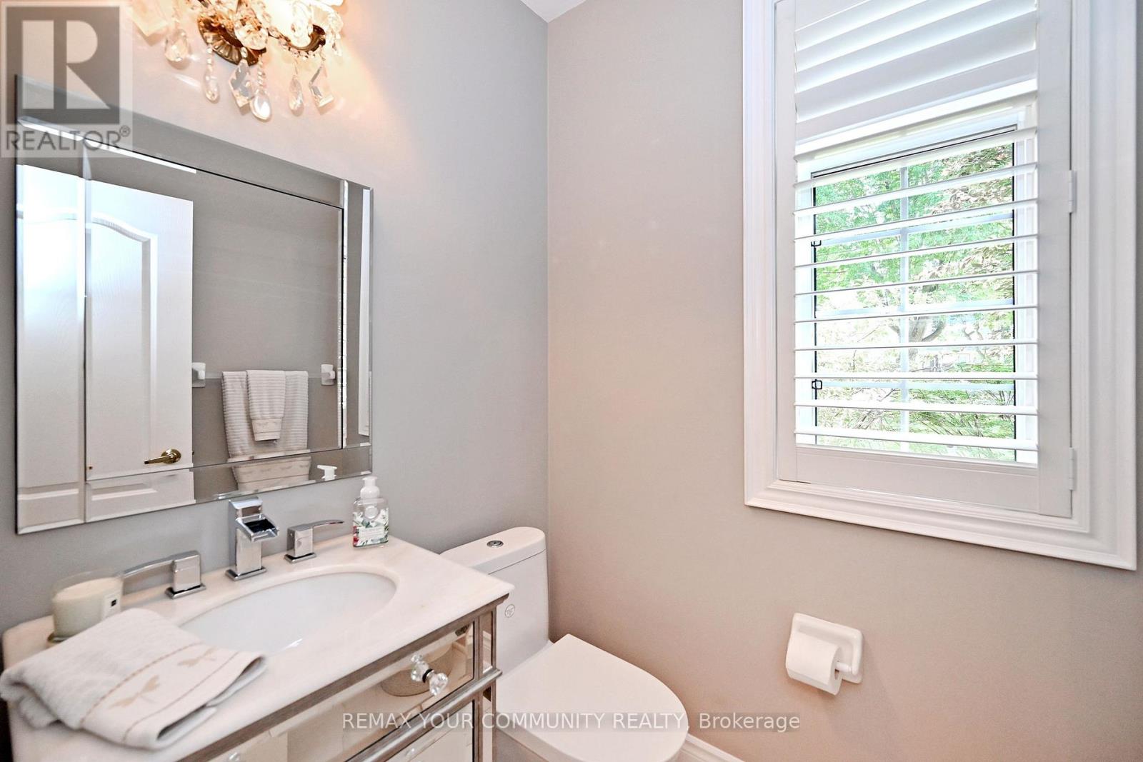 2 Winterberry Drive Property Photo 13