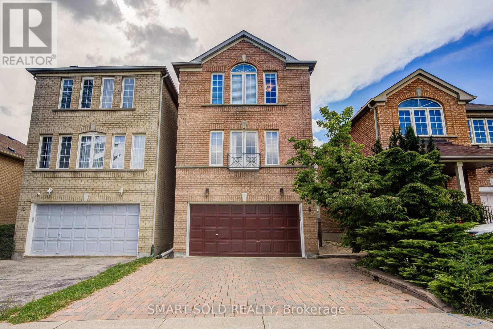 6 Sugarforest Drive Property Photo 2