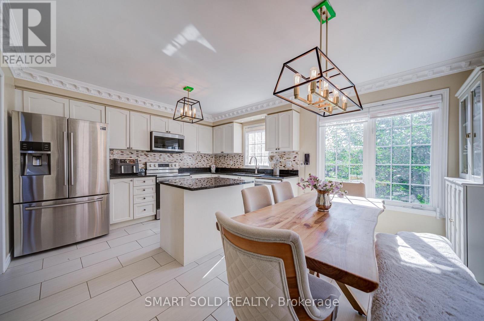 6 Sugarforest Drive Property Photo 15