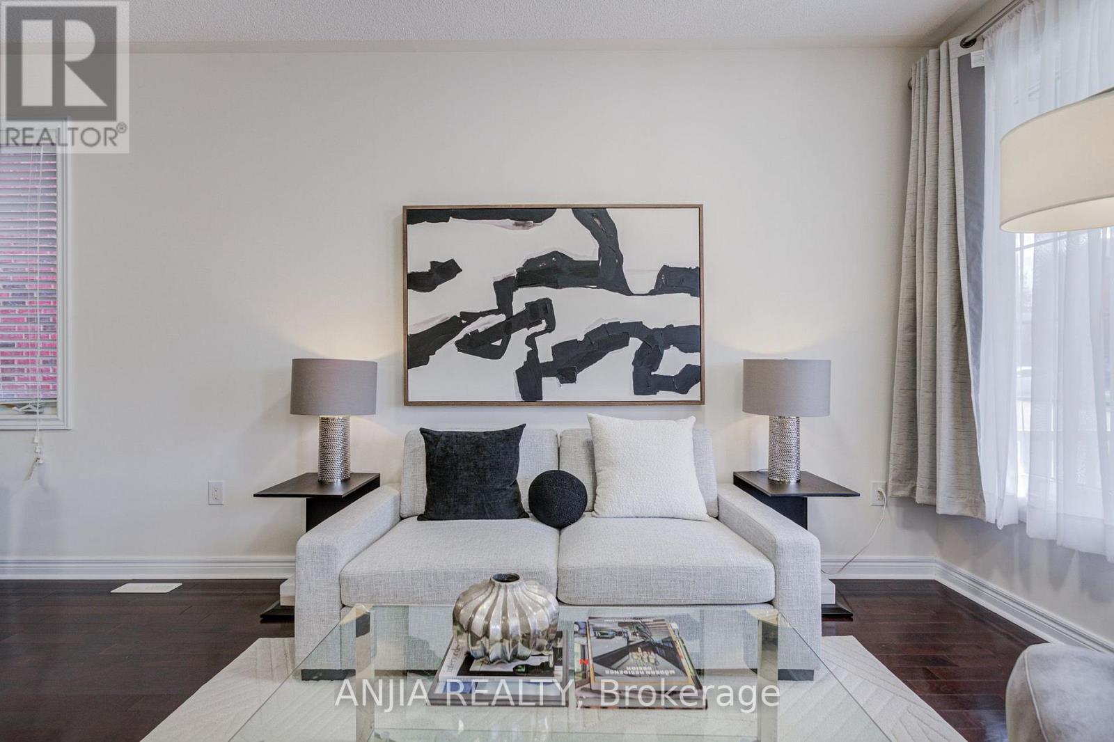 205 Harbord Street Property Photo 5