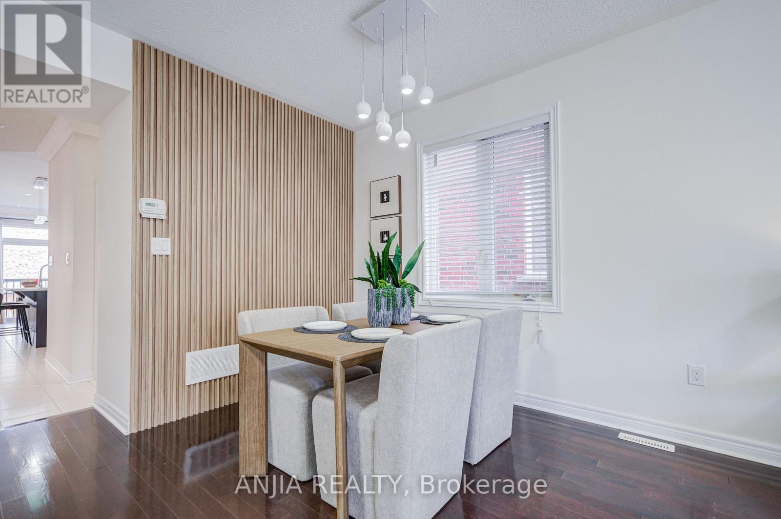 205 Harbord Street Property Photo 9