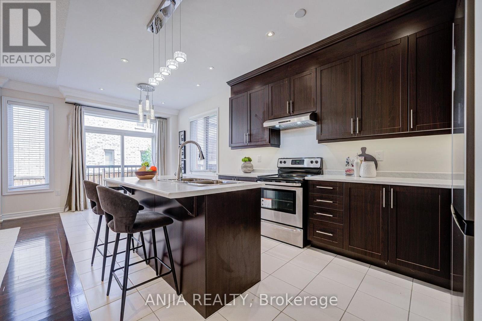 205 Harbord Street Property Photo 17