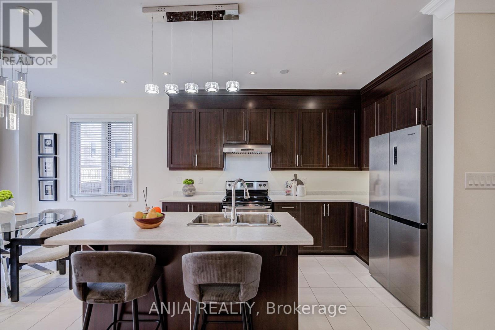 205 Harbord Street Property Photo 18