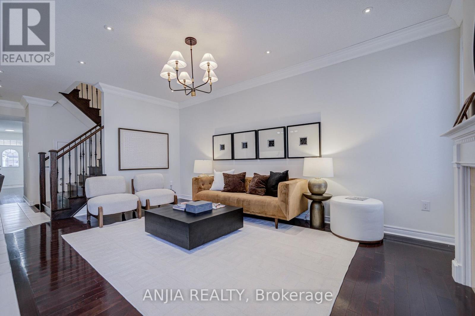 205 Harbord Street Property Photo 25