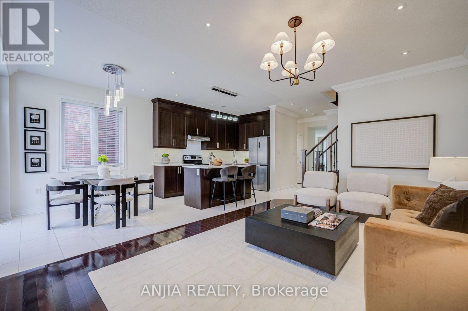205 Harbord Street Property Photo 28