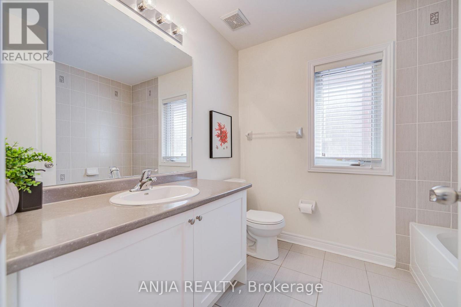 205 Harbord Street Property Photo 39