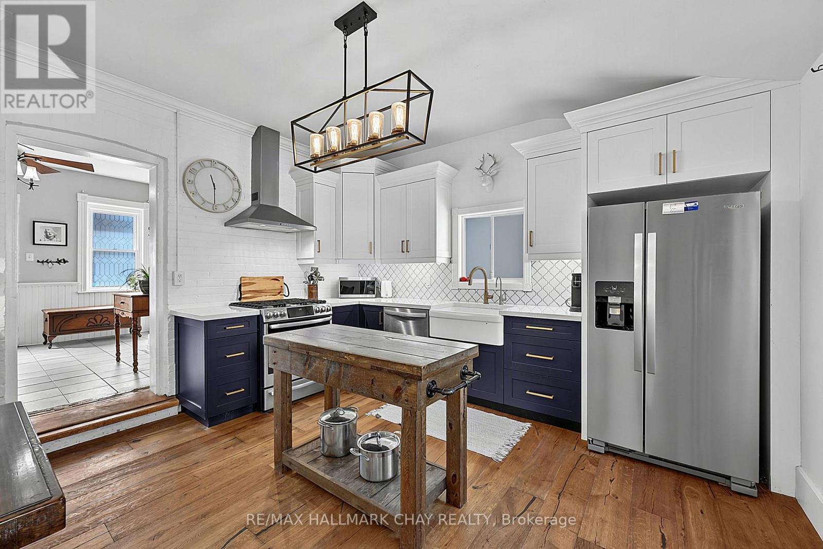 8128 Main Street Property Photo 11