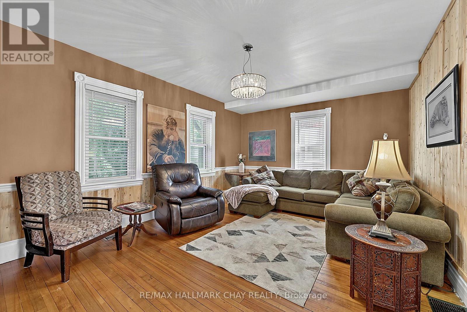 8128 Main Street Property Photo 16