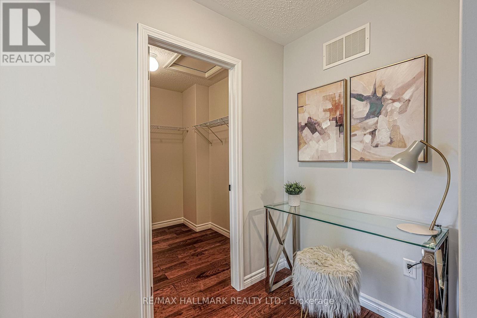 315 Thomas Phillips Drive Property Photo 23