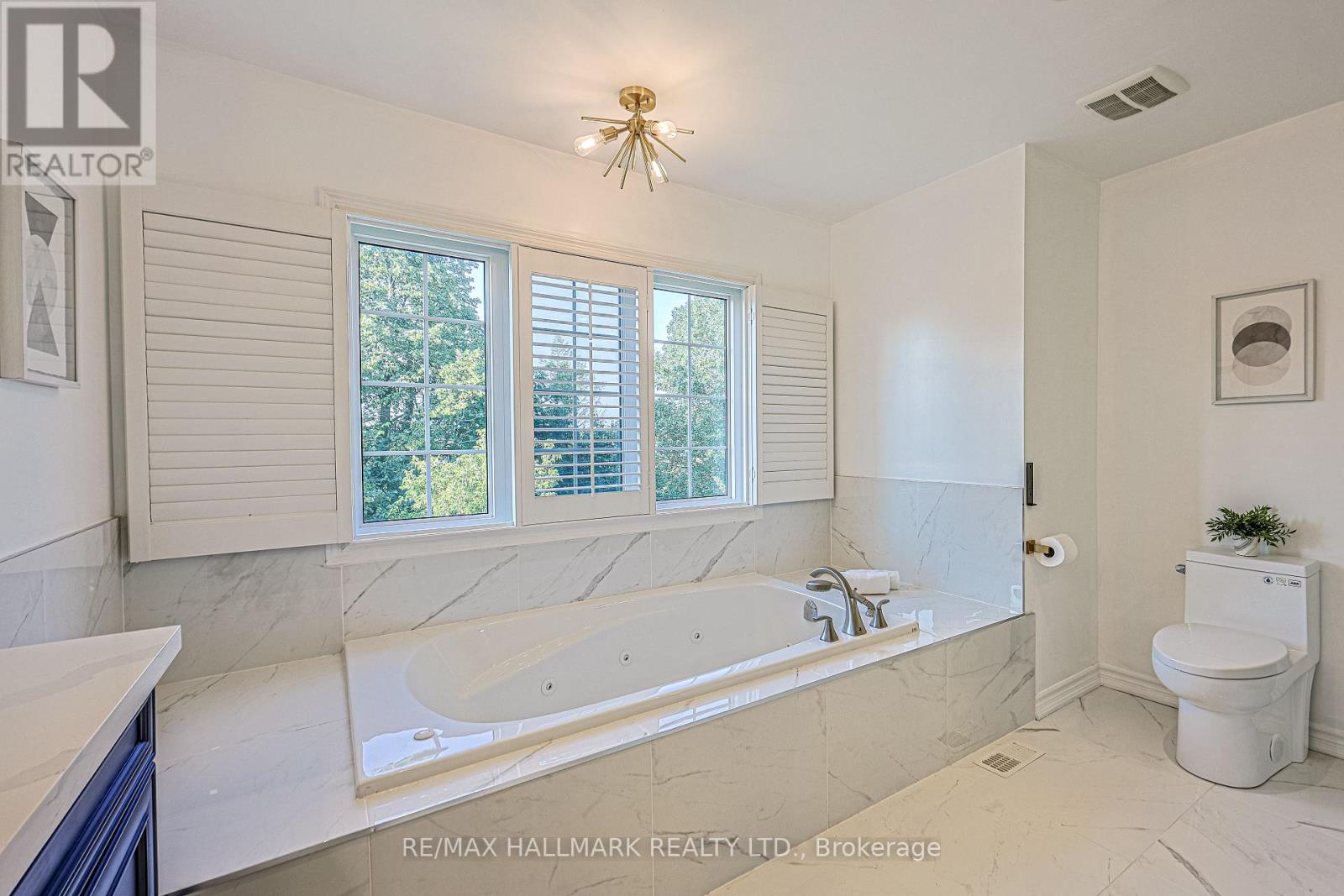 315 Thomas Phillips Drive Property Photo 26